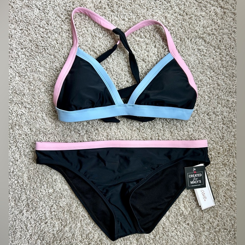 NWOT Salt & Cove Bikini Juniors Medium.